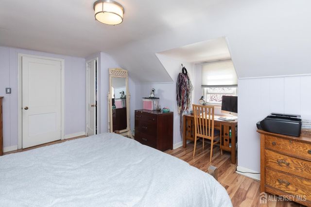 39 S 5th Avenue, Highland Park, NJ 08904