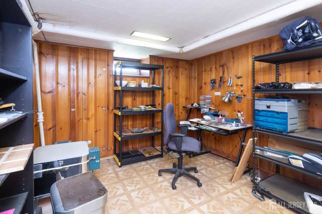 39 S 5th Avenue, Highland Park, NJ 08904