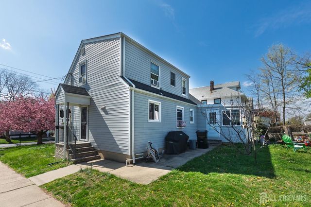 39 S 5th Avenue, Highland Park, NJ 08904