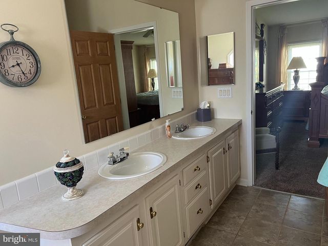 105 LILAC PL, Royersford, PA 19468