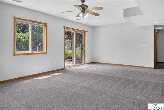 206 Hunters Court, Eagle Lake, MN 56024