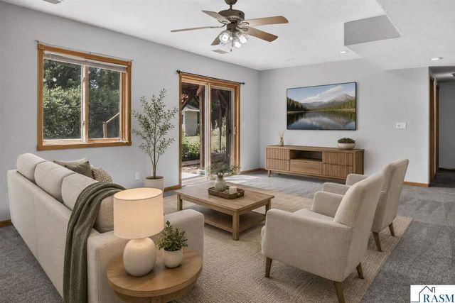 206 Hunters Court, Eagle Lake, MN 56024
