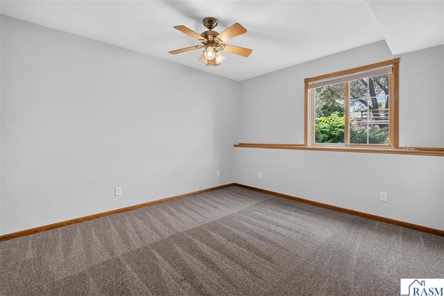 206 Hunters Court, Eagle Lake, MN 56024