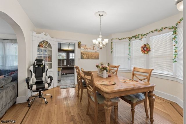 42 S State St, Vineland City, NJ 08360