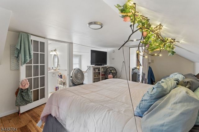 42 S State St, Vineland City, NJ 08360