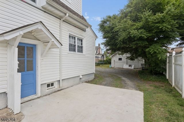 42 S State St, Vineland City, NJ 08360