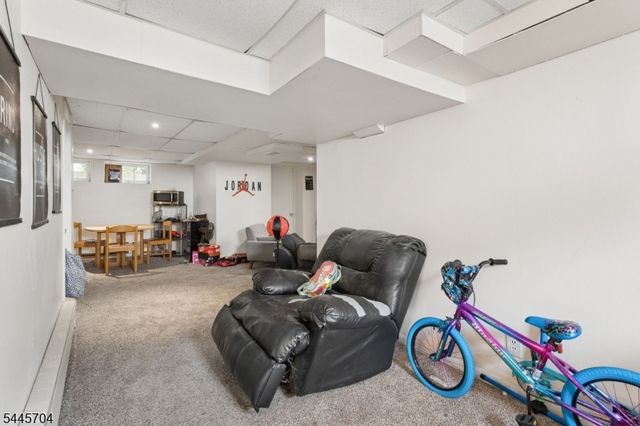 42 S State St, Vineland City, NJ 08360