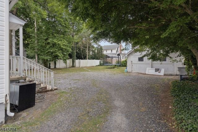 42 S State St, Vineland City, NJ 08360