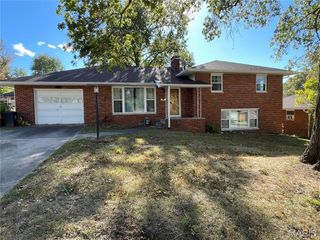 2905 Gilbert Lane, Alton, IL 62002