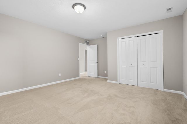 1324 Ellery Grove Court 15, Vicksburg, MI 49097