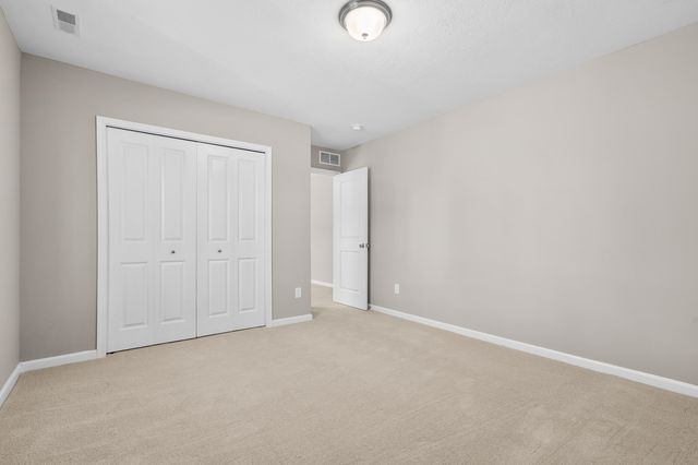 1324 Ellery Grove Court 15, Vicksburg, MI 49097