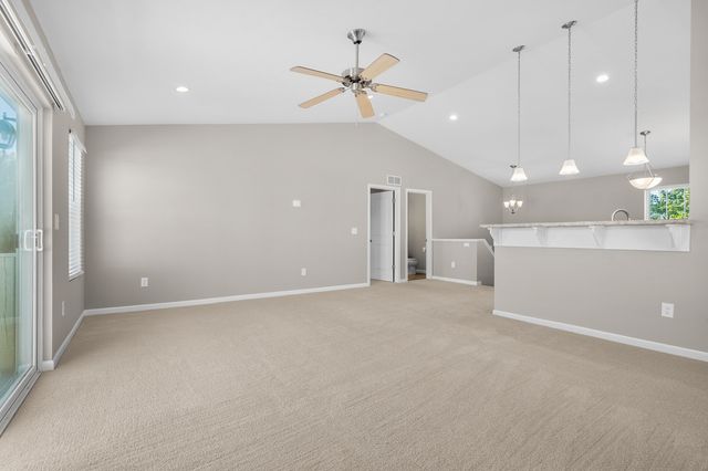 1324 Ellery Grove Court 15, Vicksburg, MI 49097