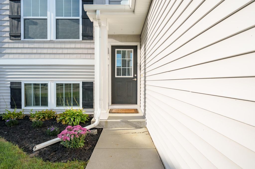 1324 Ellery Grove Court 15, Vicksburg, MI 49097