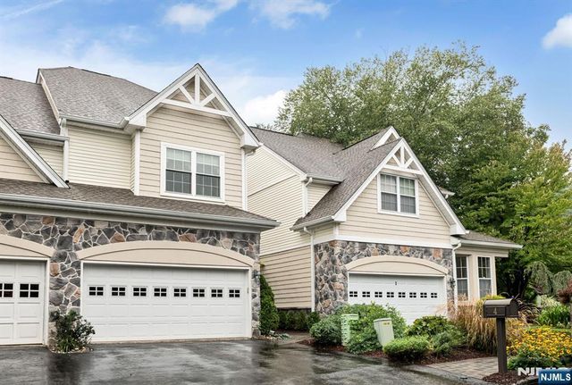 4 Kingsley Evans Circle, Oakland, NJ 07436