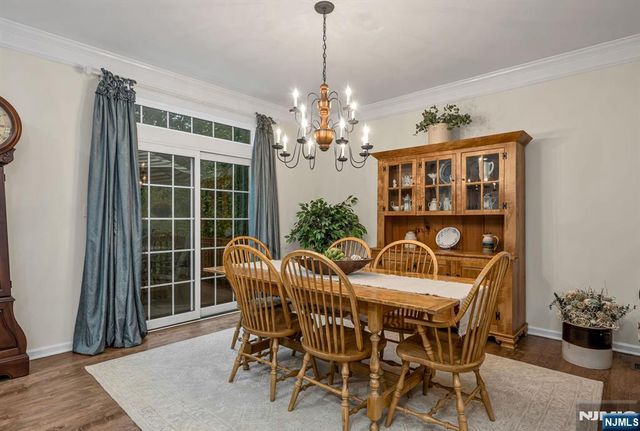 4 Kingsley Evans Circle, Oakland, NJ 07436