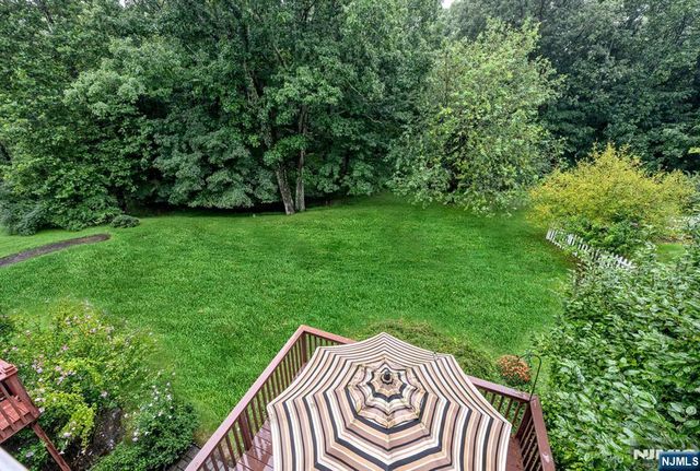 4 Kingsley Evans Circle, Oakland, NJ 07436