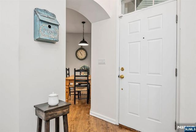 4 Kingsley Evans Circle, Oakland, NJ 07436