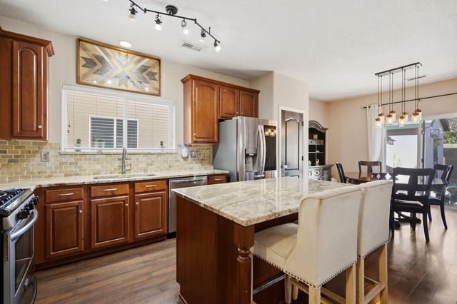 8705 Sawgrass Place NW, Albuquerque, NM 87121
