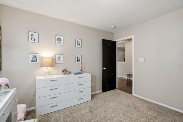 8705 Sawgrass Place NW, Albuquerque, NM 87121