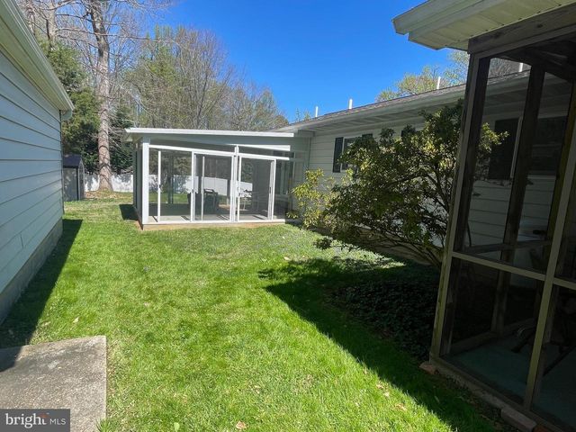 6070 HILL RD, Saint Leonard, MD 20685