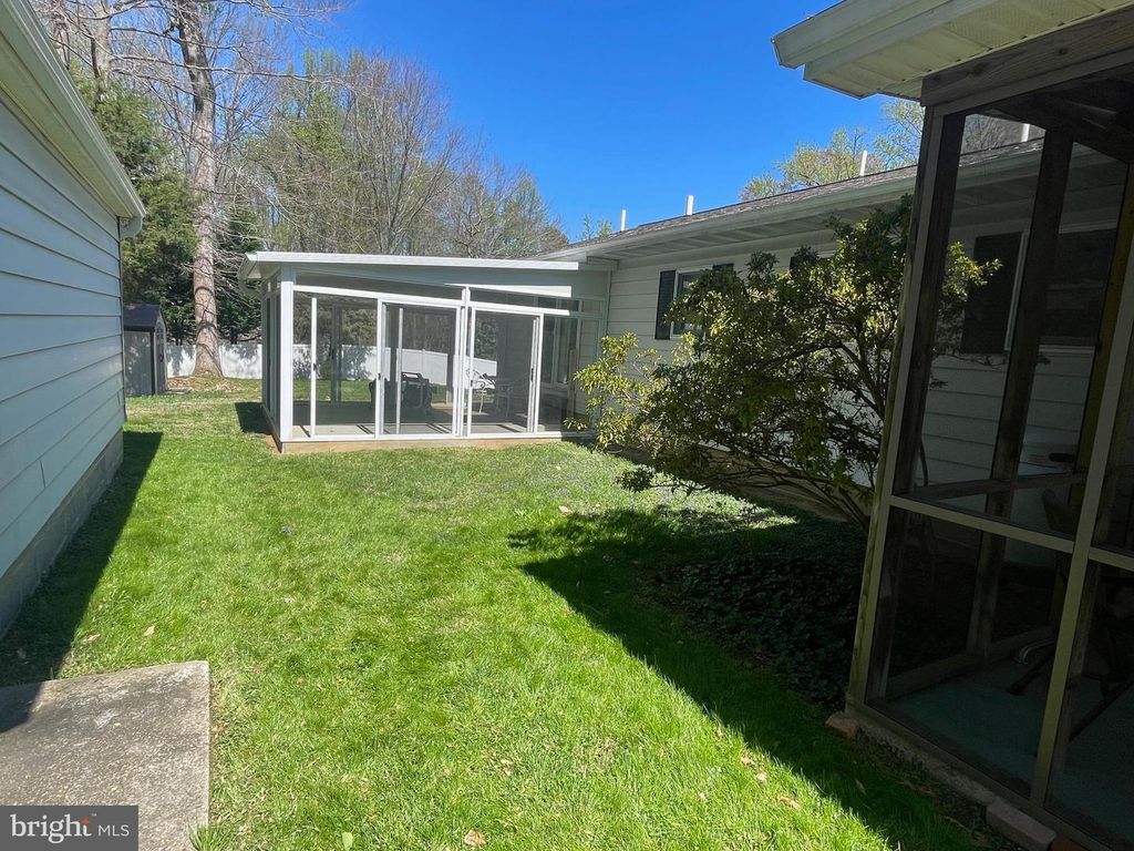 Image 15 of property listing at 6070 HILL RD, Saint Leonard, MD 20685