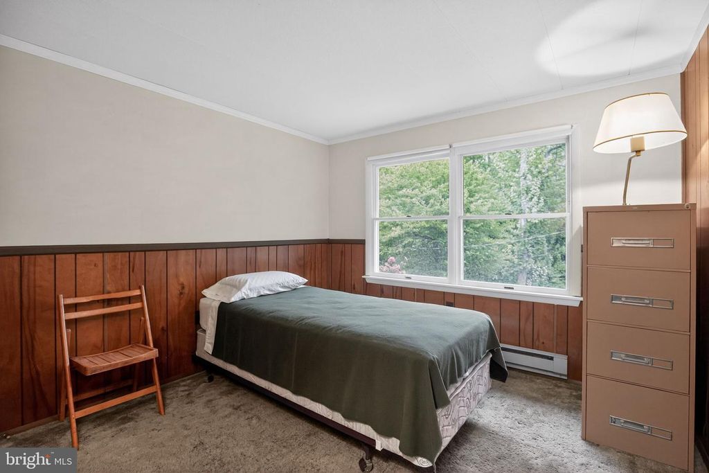 Image 19 of property listing at 6070 HILL RD, Saint Leonard, MD 20685
