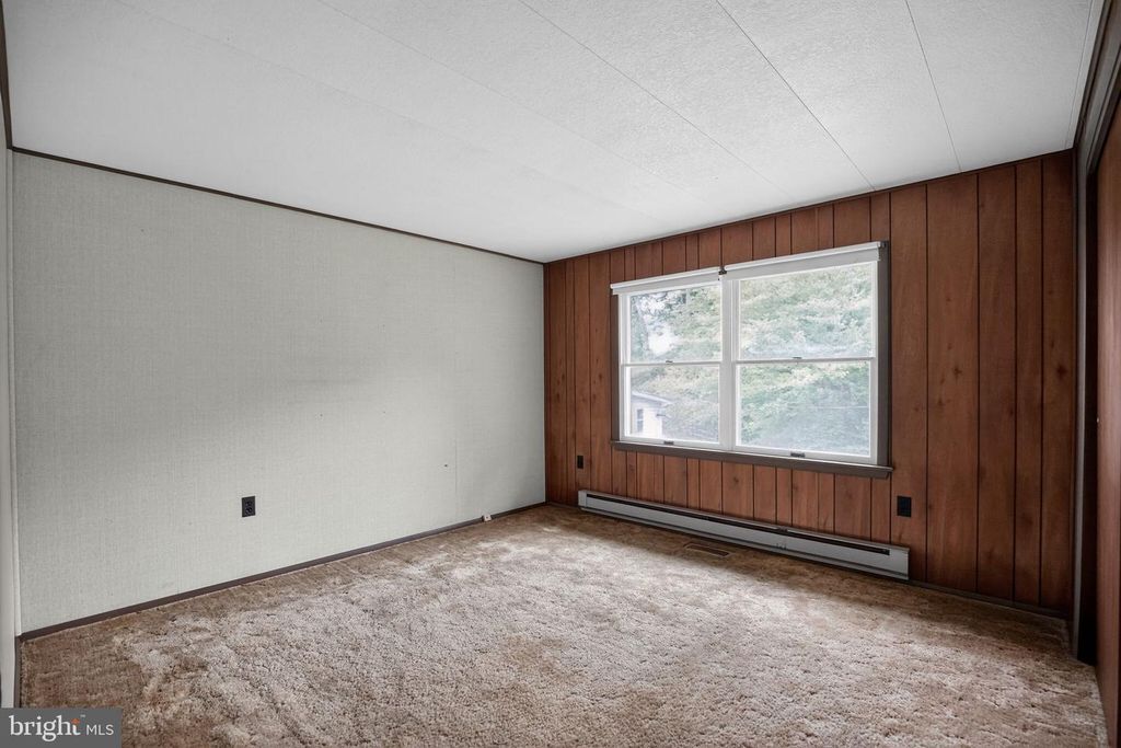 Image 21 of property listing at 6070 HILL RD, Saint Leonard, MD 20685