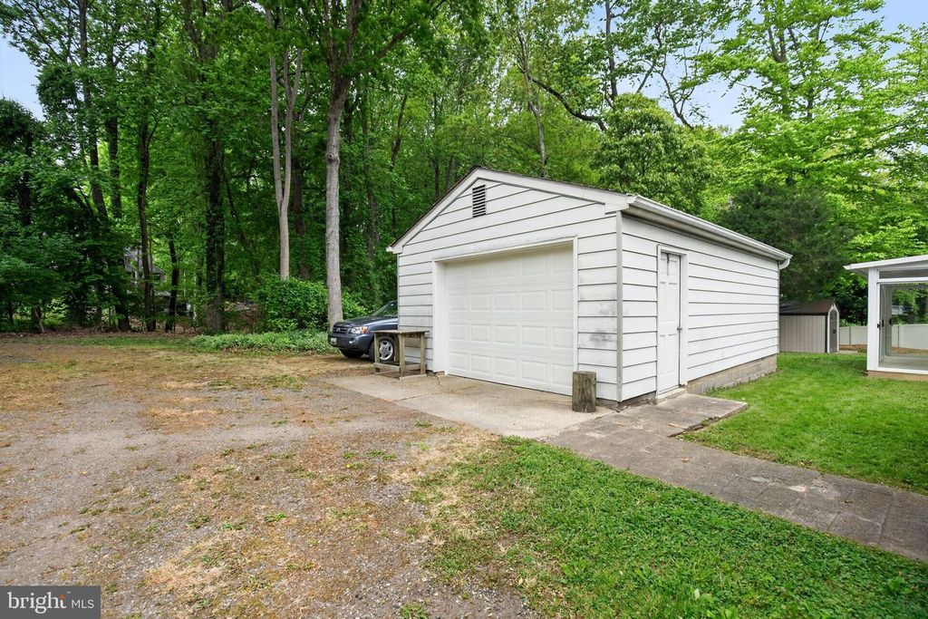 Image 28 of property listing at 6070 HILL RD, Saint Leonard, MD 20685