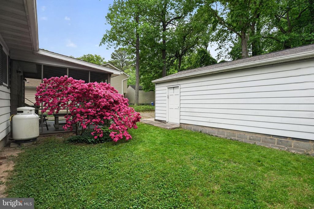 Image 3 of property listing at 6070 HILL RD, Saint Leonard, MD 20685