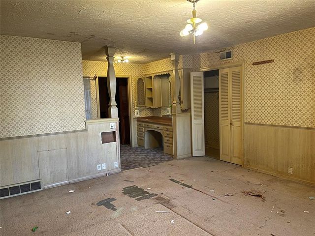 3609 Meadowbrook Drive, Midwest City, OK 73110