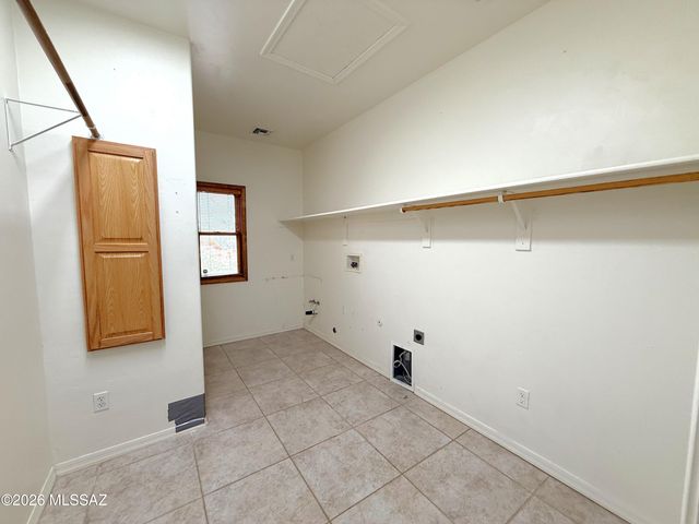 2941 E Broadview Drive, Vail, AZ 85641
