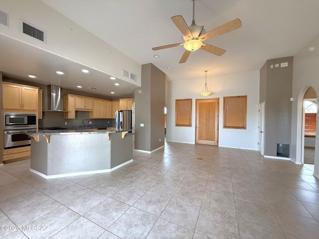 2941 E Broadview Drive, Vail, AZ 85641