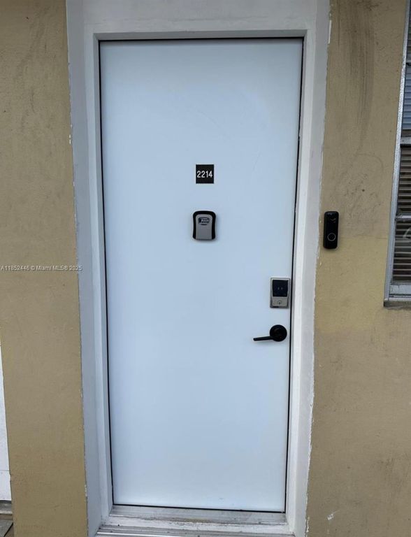 26 Diplomat Pkwy 2214, Hallandale Beach, FL 33009