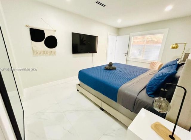 2612 SW 12th St Main, Miami, FL 33135