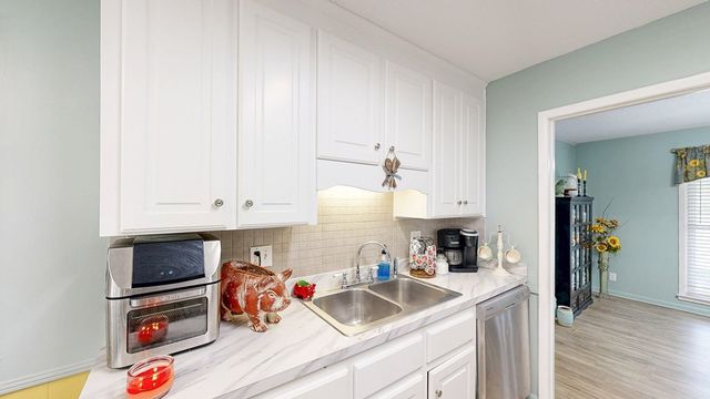 1701 Jefferson Court, Dothan, AL 36303