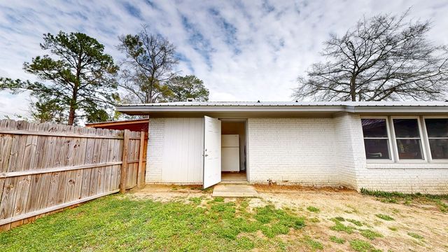 1701 Jefferson Court, Dothan, AL 36303
