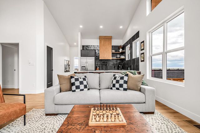 1260 Hawkeye Road, Loma, CO 81524