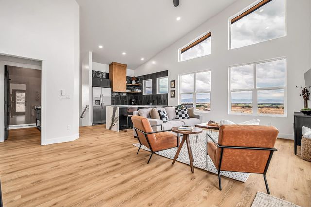 1260 Hawkeye Road, Loma, CO 81524