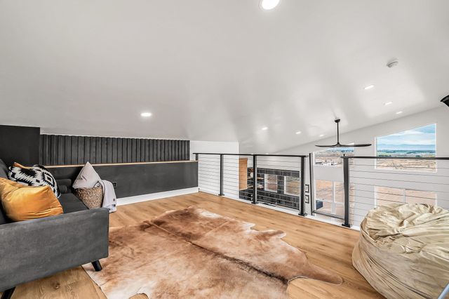 1260 Hawkeye Road, Loma, CO 81524