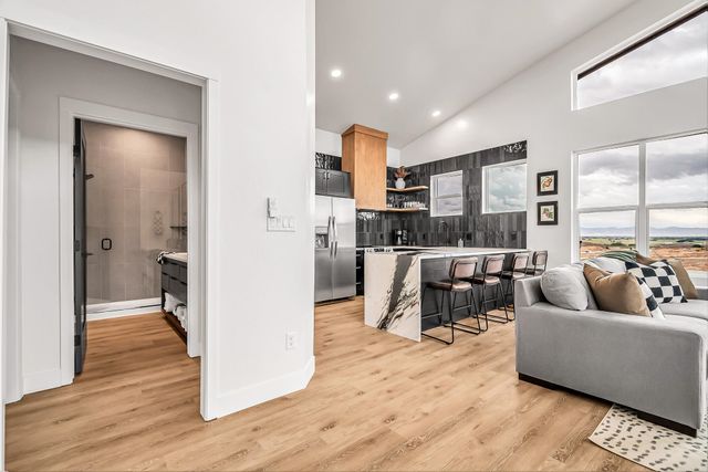 1260 Hawkeye Road, Loma, CO 81524