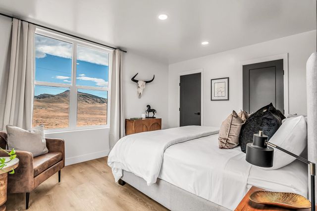 1260 Hawkeye Road, Loma, CO 81524