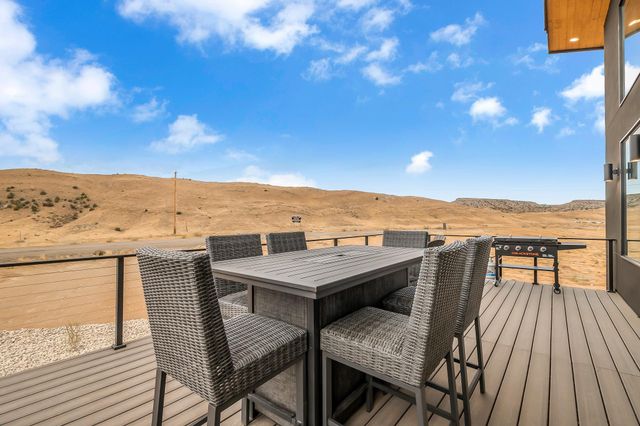 1260 Hawkeye Road, Loma, CO 81524