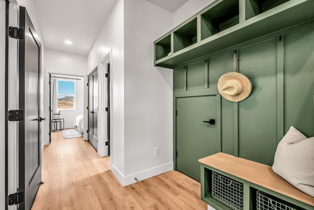 1260 Hawkeye Road, Loma, CO 81524