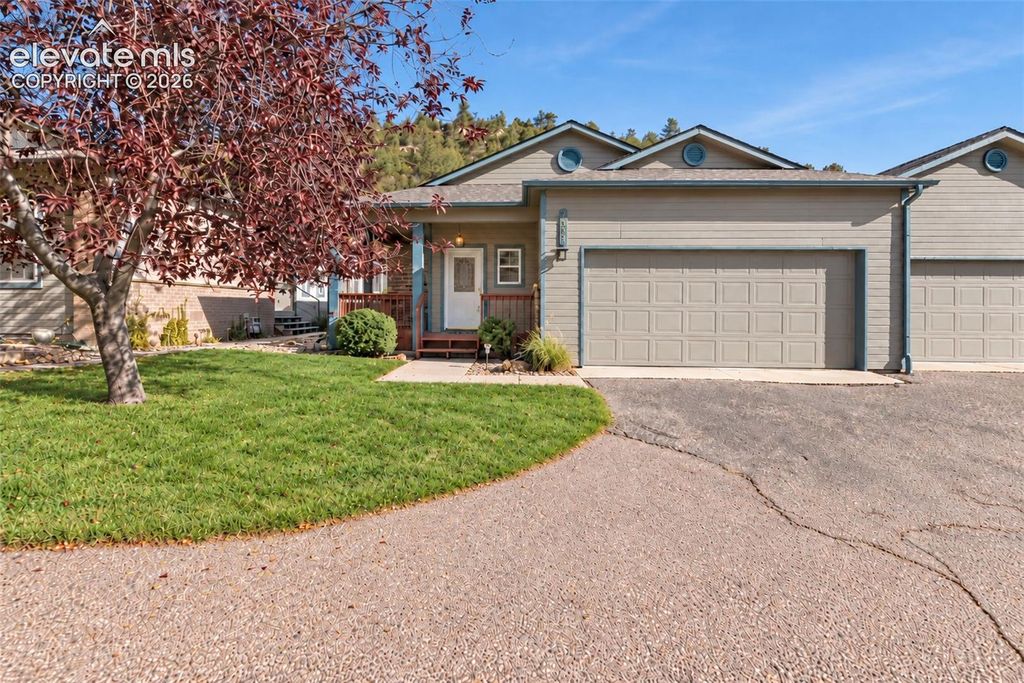 2251 Palm Drive D, Colorado Springs, CO 80918 — exterior