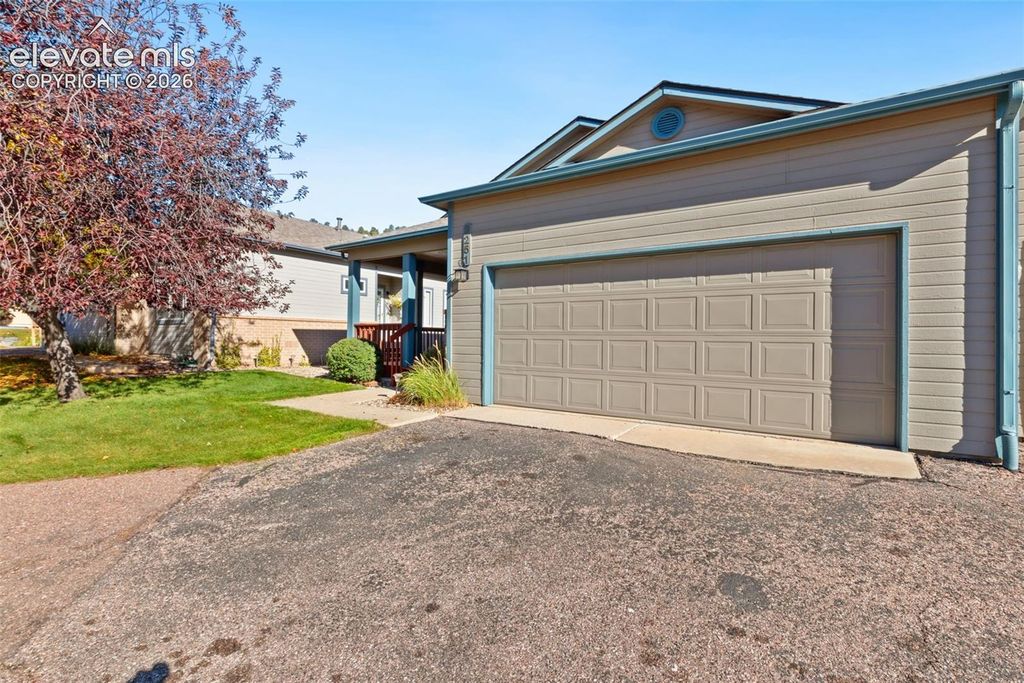2251 Palm Drive D, Colorado Springs, CO 80918 — photo 2