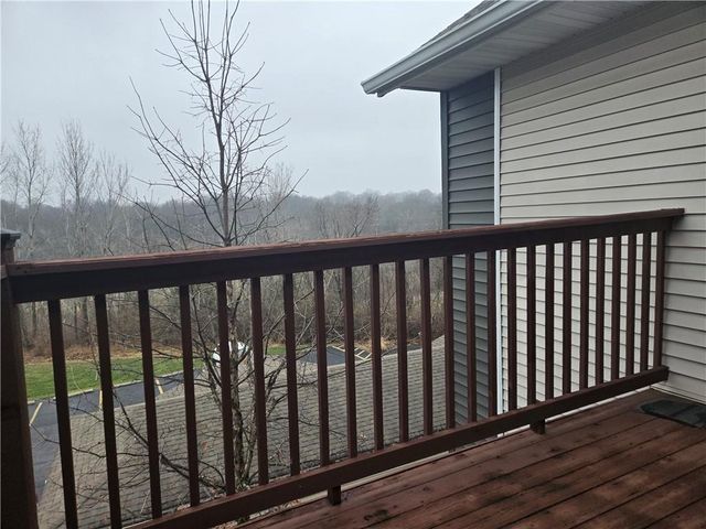 17201 E 32nd Street 9, Independence, MO 64055