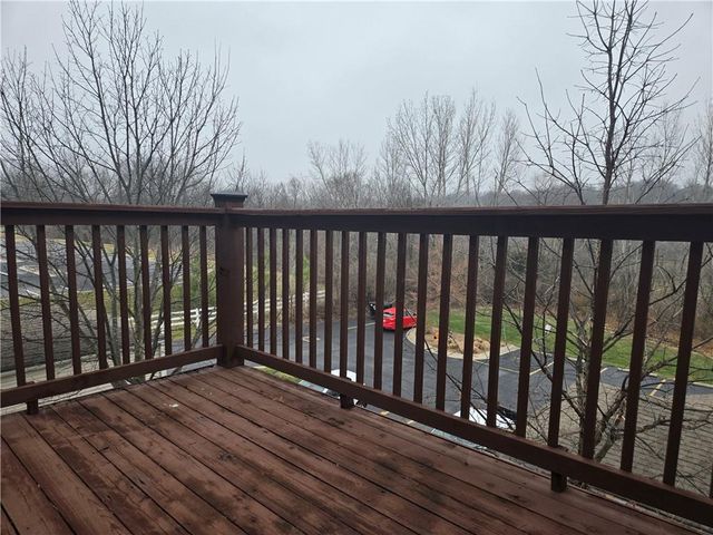 17201 E 32nd Street 9, Independence, MO 64055