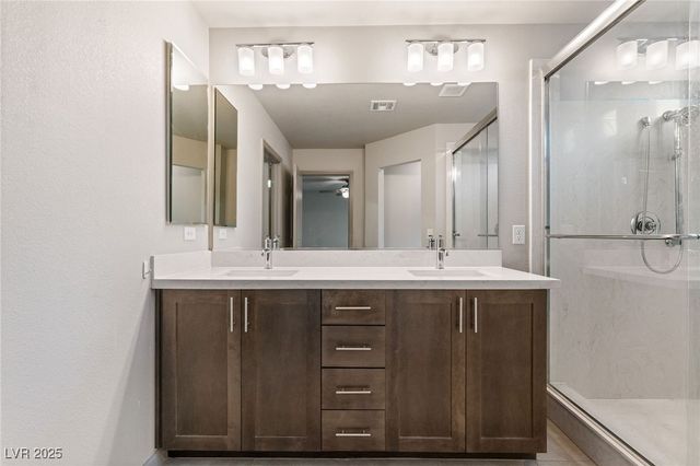 8176 Caldera Creek Street, Las Vegas, NV 89113