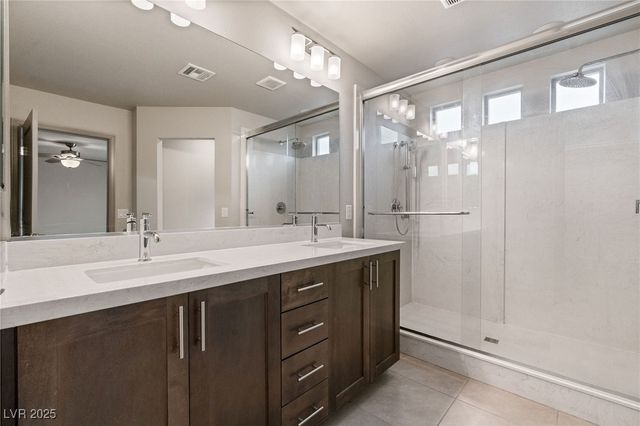 8176 Caldera Creek Street, Las Vegas, NV 89113