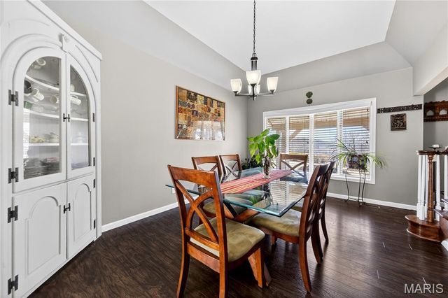 14991 Broadmont Drive, Chesterfield, MO 63017